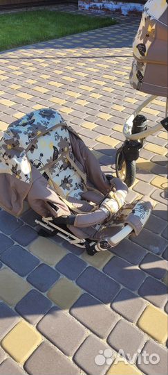 Прогулочная коляска 2 в 1