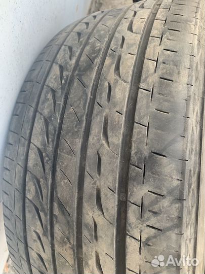 Bridgestone Regno ER30 235/45 R17 26J