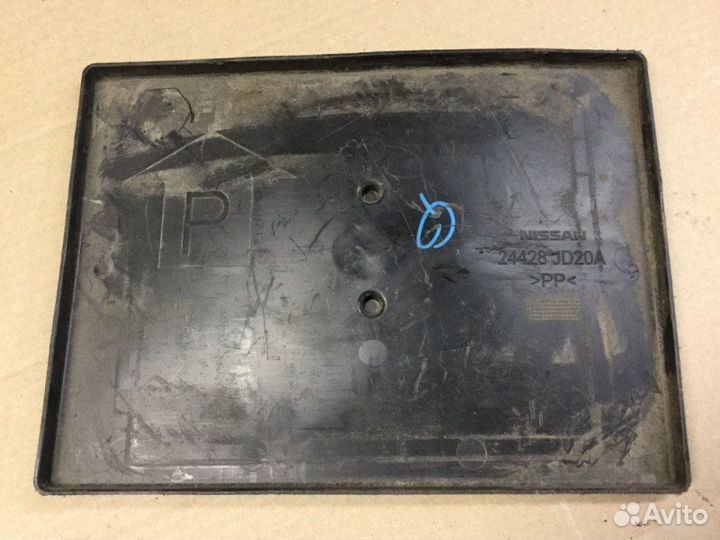 Крепление акб (корпус) Nissan Qashqai J10