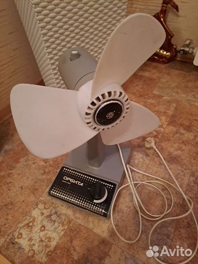 Вентилятор настольный бу Орбита