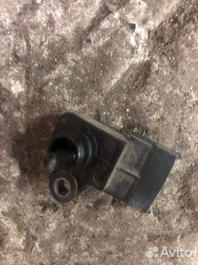 Датчик расхода воздуха Kia Rio 3