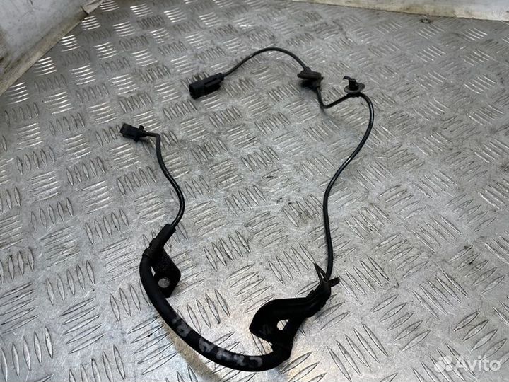 Датчик ABS задний левый Mitsubishi Outlander CW