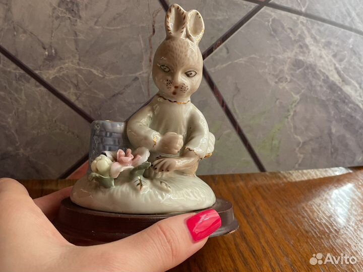 Фарфоровые статуэтки и вазы