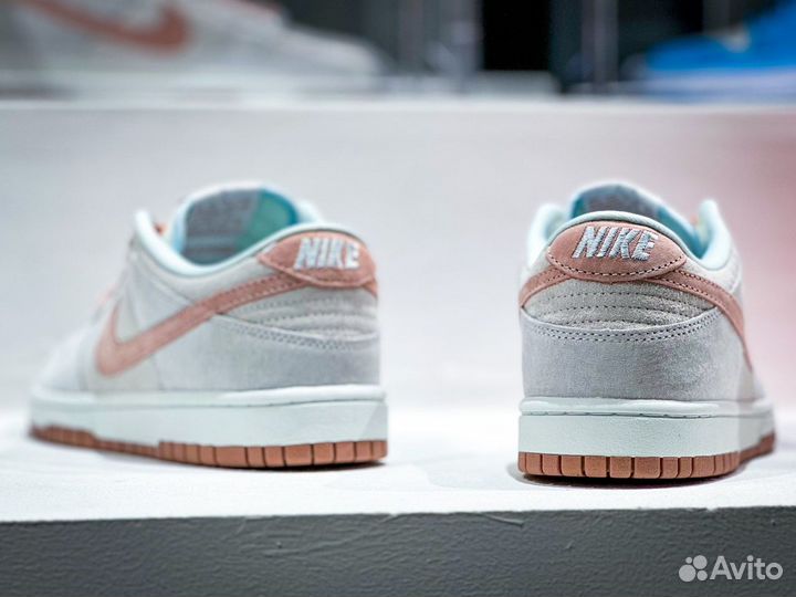 Nike Dunk Low Fossil Rose