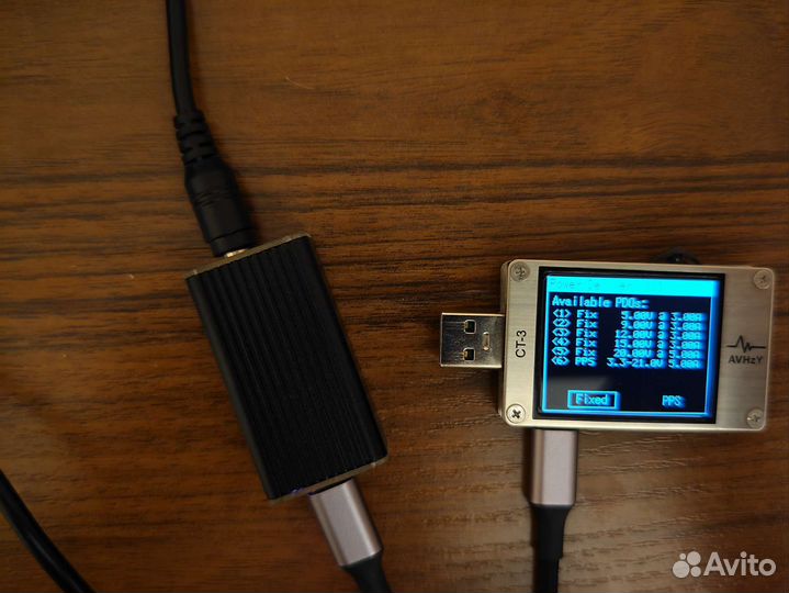 Универсальное Зарядное yzxstudio zc832 и zc855p