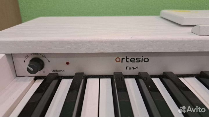 Цифровое пианино Artesia Fun-1