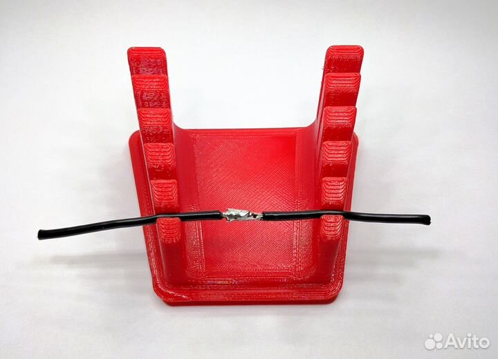 Помощник в пайке