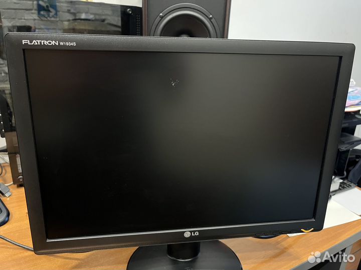 19'' широкоформатный Монитор LG flatron w1934s-bn