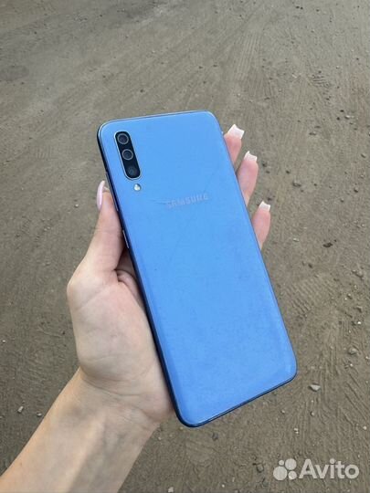 Samsung Galaxy A50, 6/64 ГБ