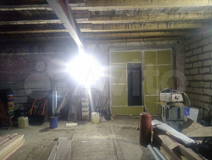 Гараж, > 30 м²