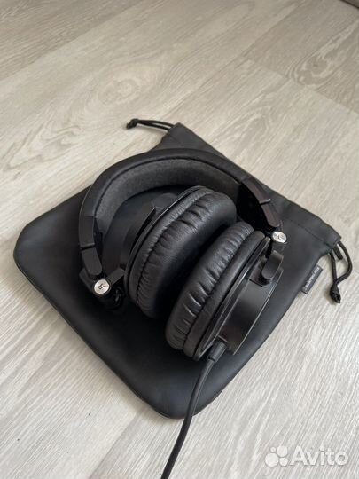 Наушники Audio-Technica ATH-M50, black