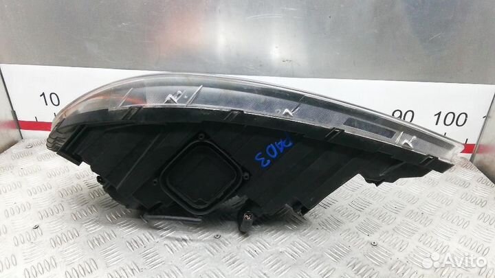 Фара правая Kia Sorento