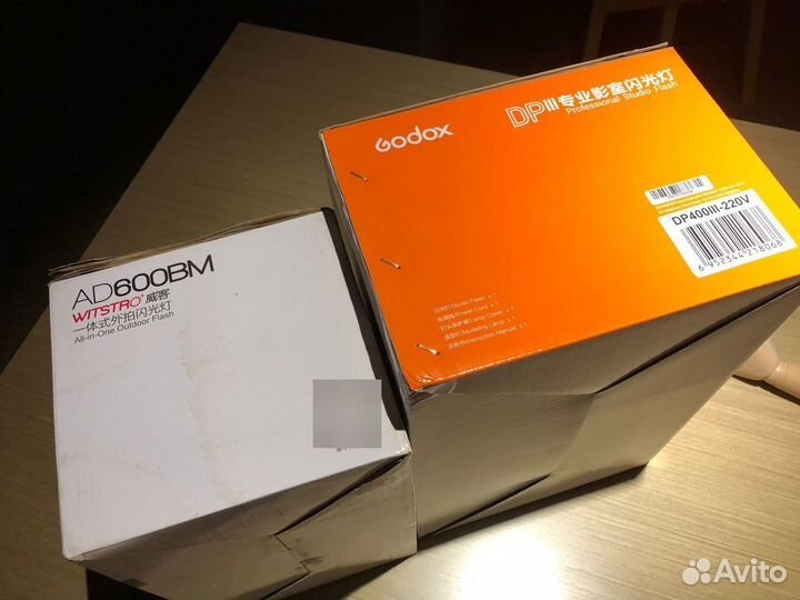 Фото вспышки GodoxBM600, GodoxDP400iii