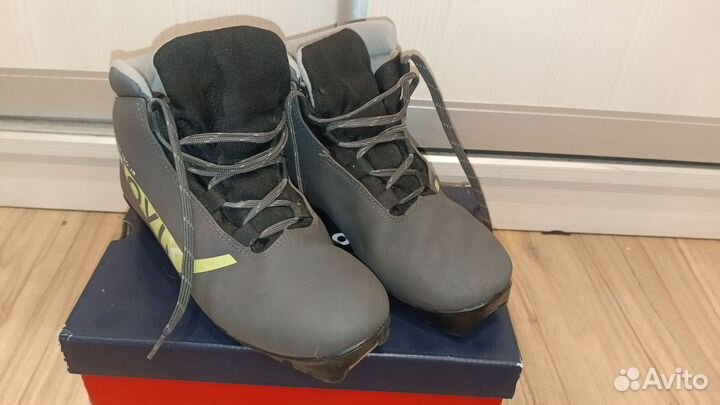 Лыжные ботинки р 36 креплени nnn