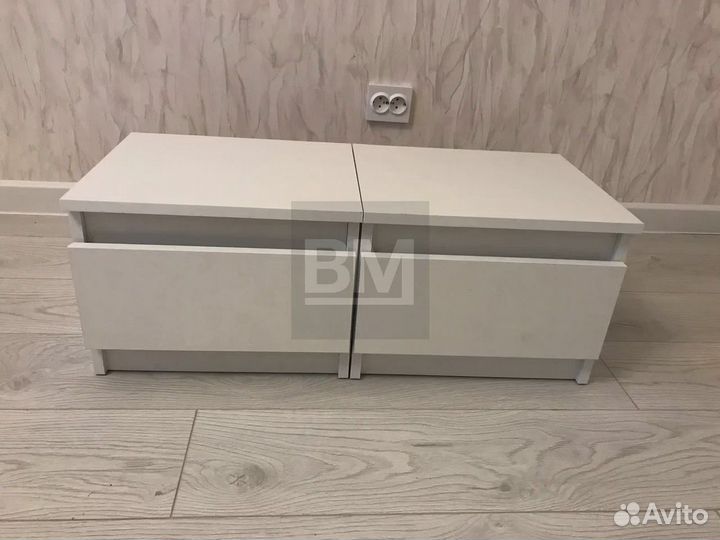 Тумба прикроватная, в наличии