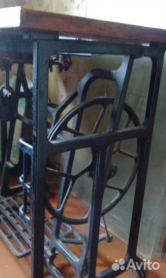 Станина швейной машины naumann