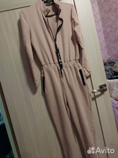 Комбинезон женский