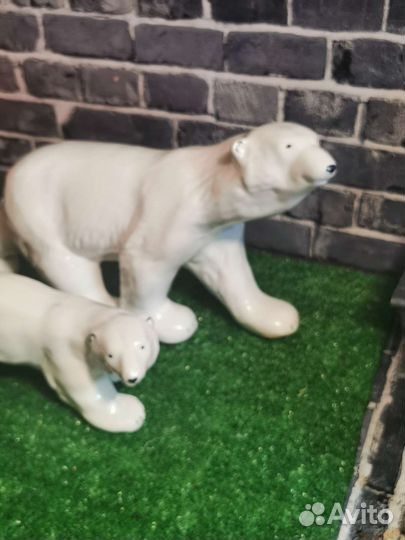 Фарфоровые медведи