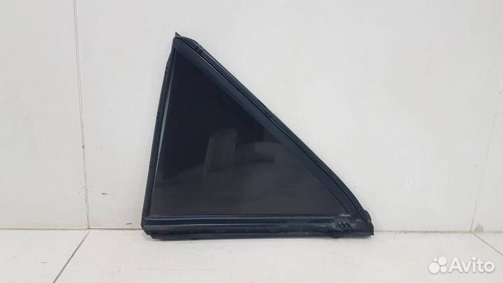 Стекло двери задней правой форточка Toyota Camry V