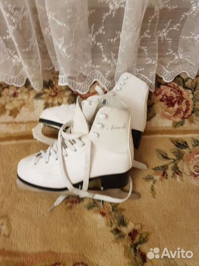 Коньки фигурные