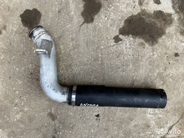 Патрубок интеркулера выпуск Opel Antara Z22D1 2012