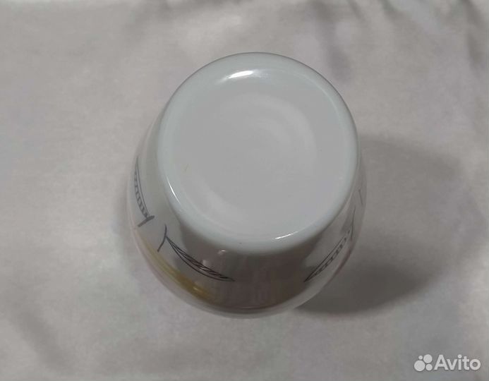 Ваза, молочное стекло, 60-е, СССР