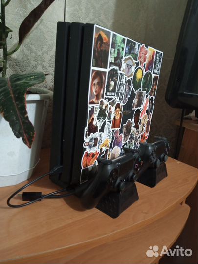 Sony playstation 4 PS4 pro 1tb