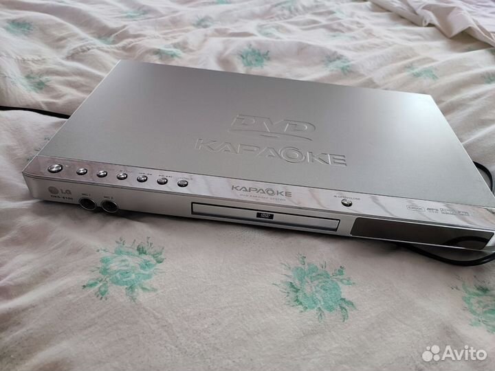 DVD проигрыватель LG DKE574XB