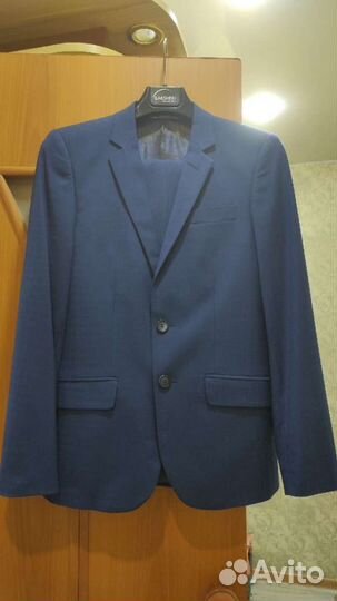 Продам мужской костюм