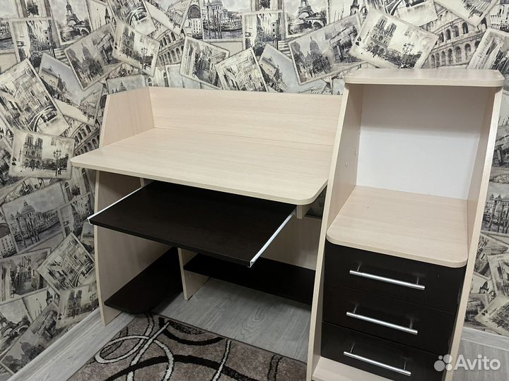 Компьютерный стол