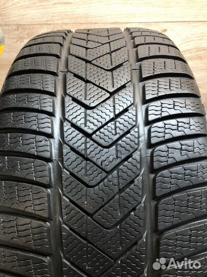 Pirelli Winter Sottozero 3 245/45 R18 и 275/40 R18 103V