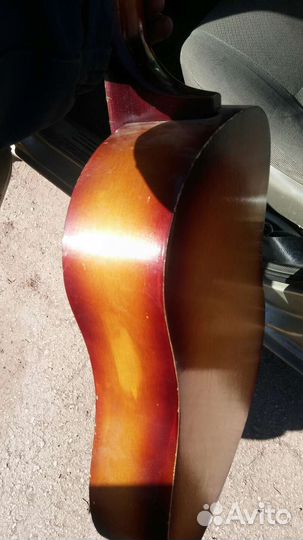 Акустическая гитара