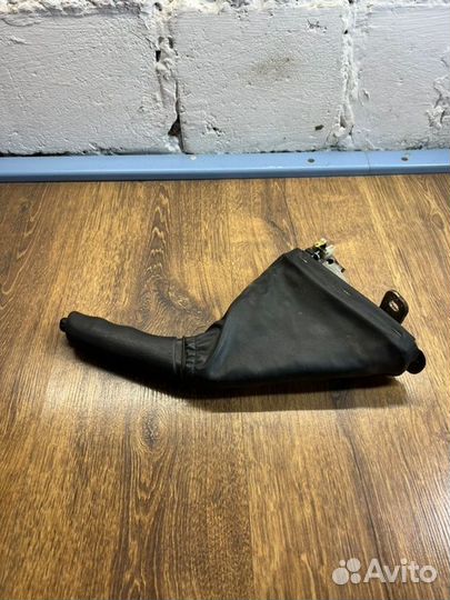 Ручник Ford Focus 1 седан 2 2000