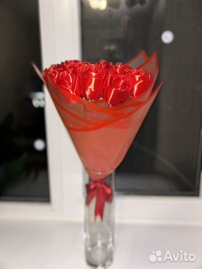 Букет из атласных роз на заказ