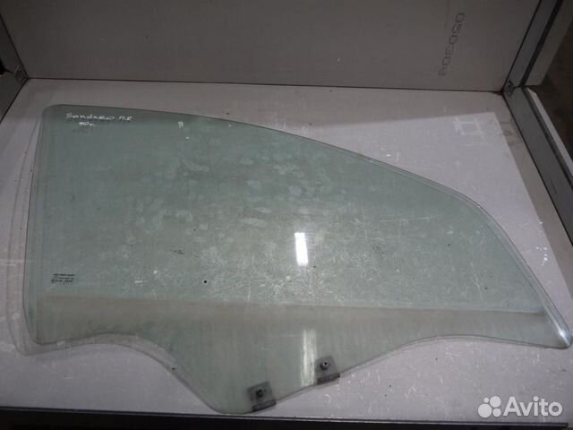 Стекло двери передней правой Renault Sandero (2009