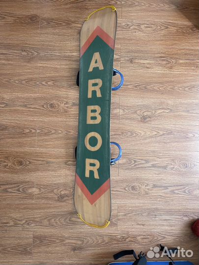 Сноуборд Arbor Foundation 155 и крепления Burton