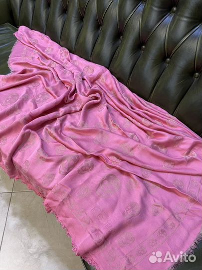 Alexander mcqueen платок - шаль 140 Италия