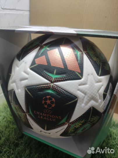 Футбольный мяч adidas лч финал 2025 Манчестер
