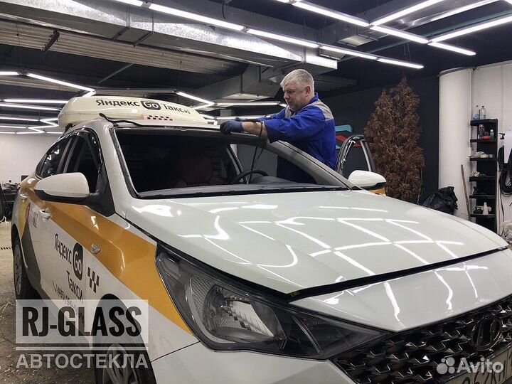 Лобовое стекло Hyundai Solaris