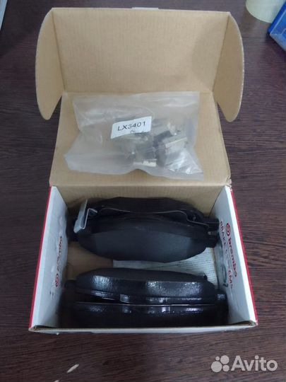 Колодки тормозные передние P83046 brembo