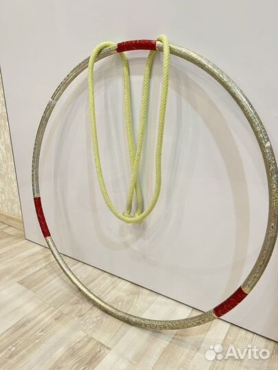 Обруч и скакалка для худ гимнастики