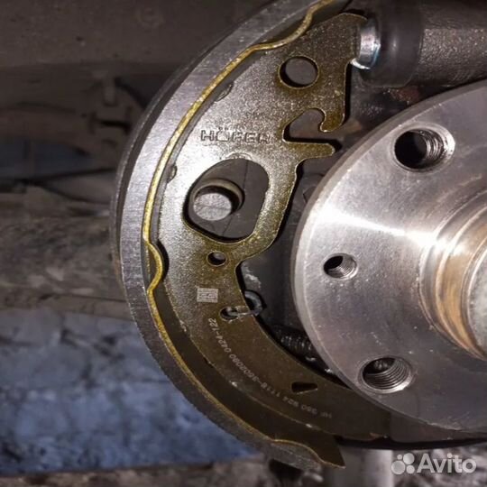 Задние тормозные колодки