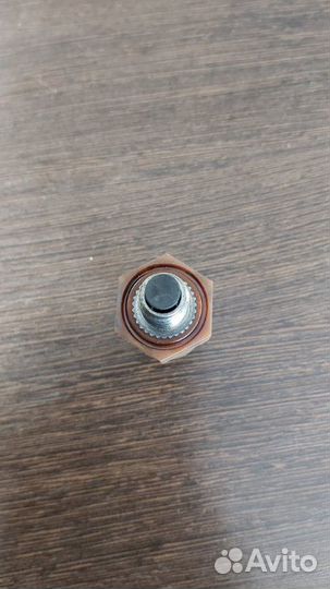 Датчик давления масла Bmw 528I F10 N20B20A 2013