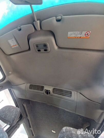 Обшивка потолка Nissan Serena c24