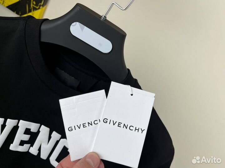 Хлопковая футболка Givenchy