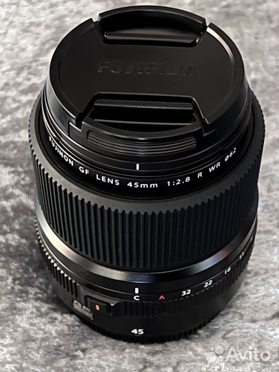 Fujifilm GF 45 f/2.8 R WR
