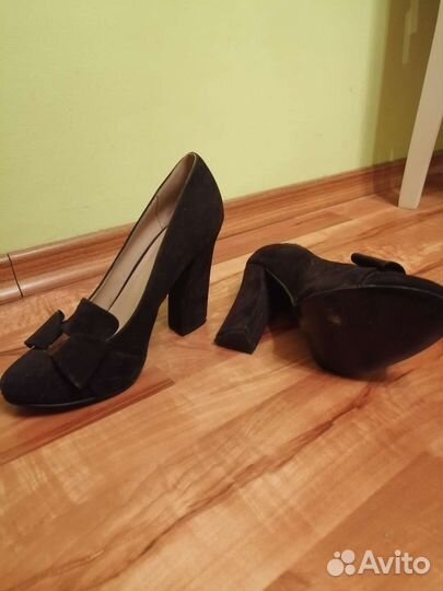 Туфли женские 38 размер черные замшевые