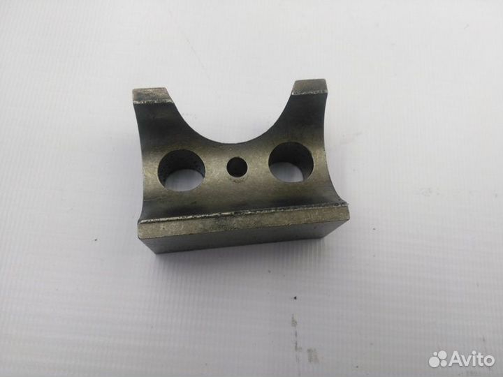 Кронштейн вала коромысла MAN TGA 18.350 (01.00)