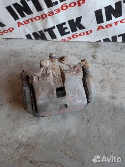 Суппорт передний левый Nissan Primera P12 2006