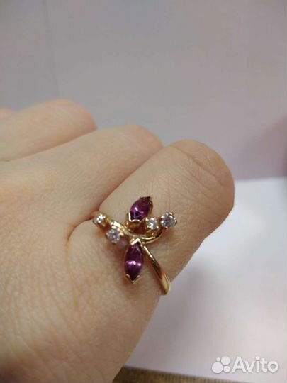 Золотое кольцо 585 пробы с аметистами